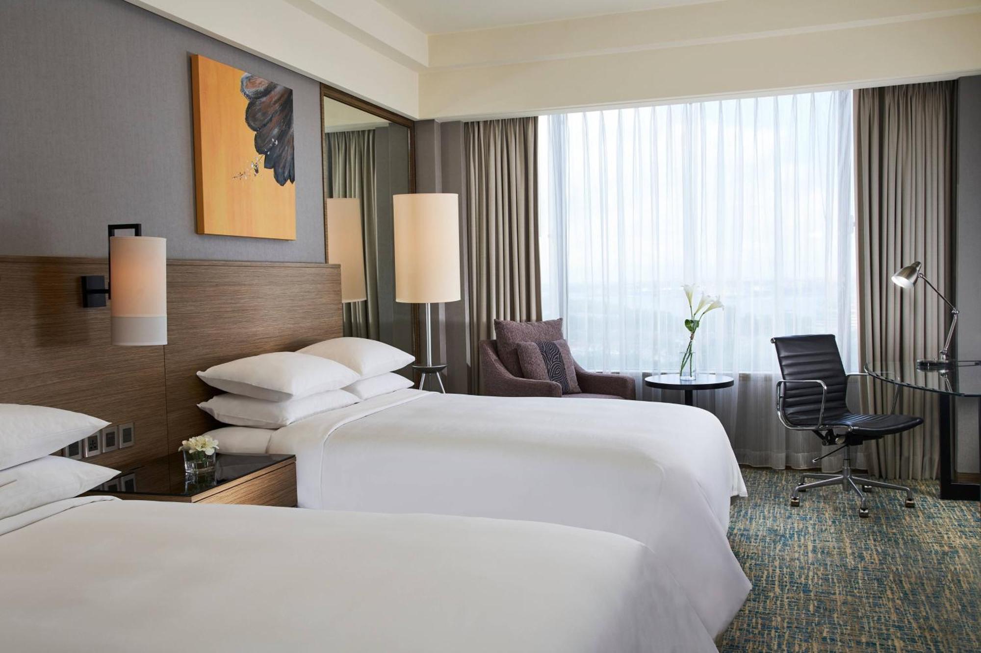 Renaissance Johor Bahru Hotel Eksteriør billede Deluxe Room